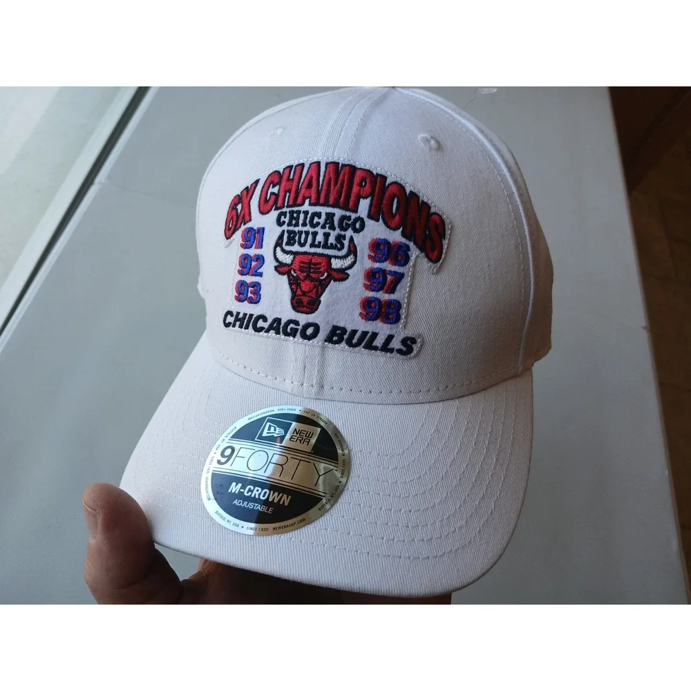 New Era 9FORTY Chicago Bulls 6x Champions M-Crown Adjustable Hat Cap OSFM New